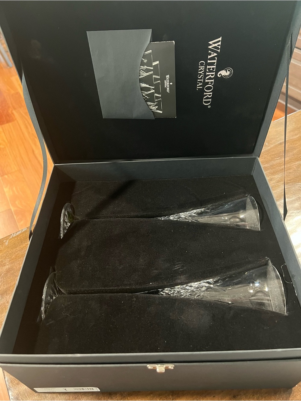 Waterford Crystal Champagne Flutes (2) in Presentation Box Never Used - Picture 4 of 11